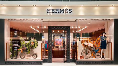 hermes franchise cost